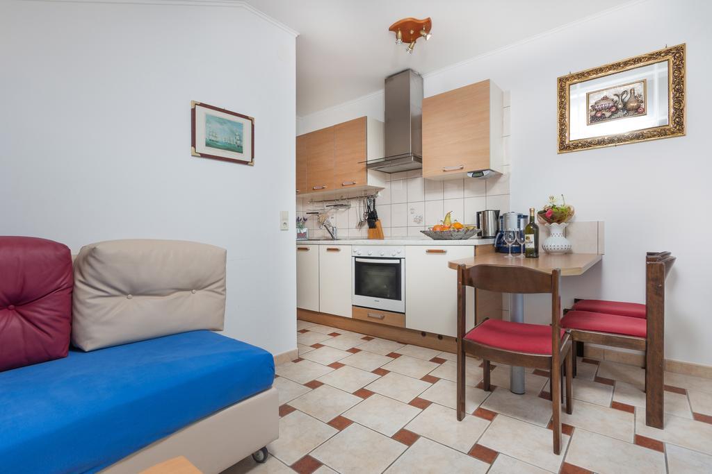 Apartments Villa-Passat โปเรช ภายนอก รูปภาพ