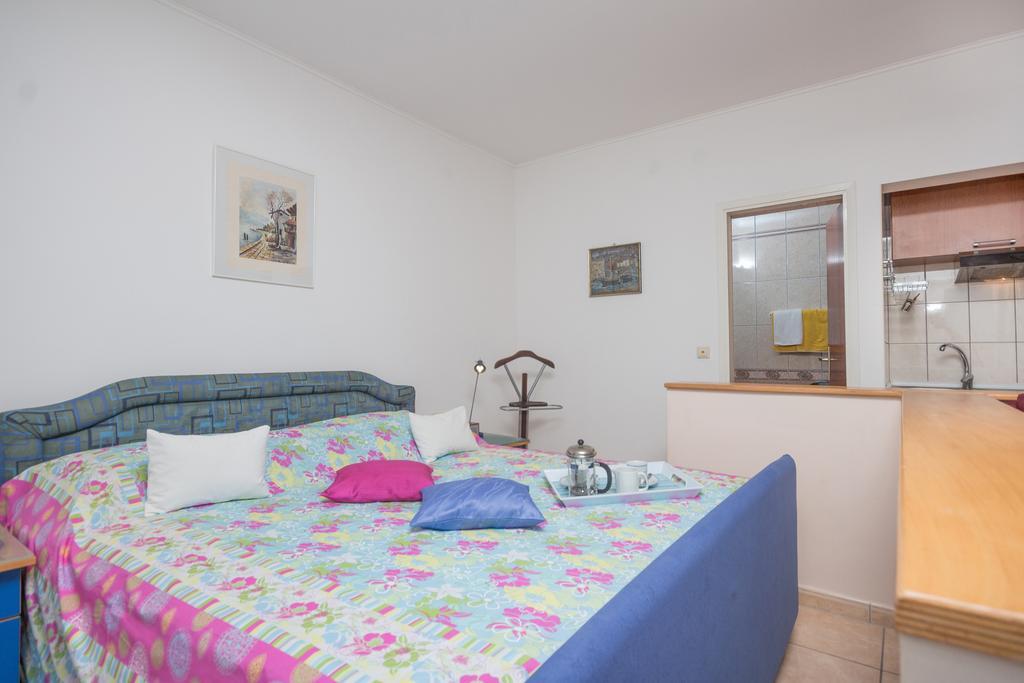 Apartments Villa-Passat โปเรช ภายนอก รูปภาพ
